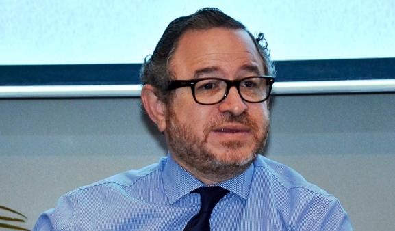 Guarocuya Félix insta al gobierno a darle seguimiento al aumento cotización del dólar