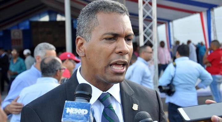 Demóstenes Martínez responde a Abinader y presenta legado de Leonel en Santiago*