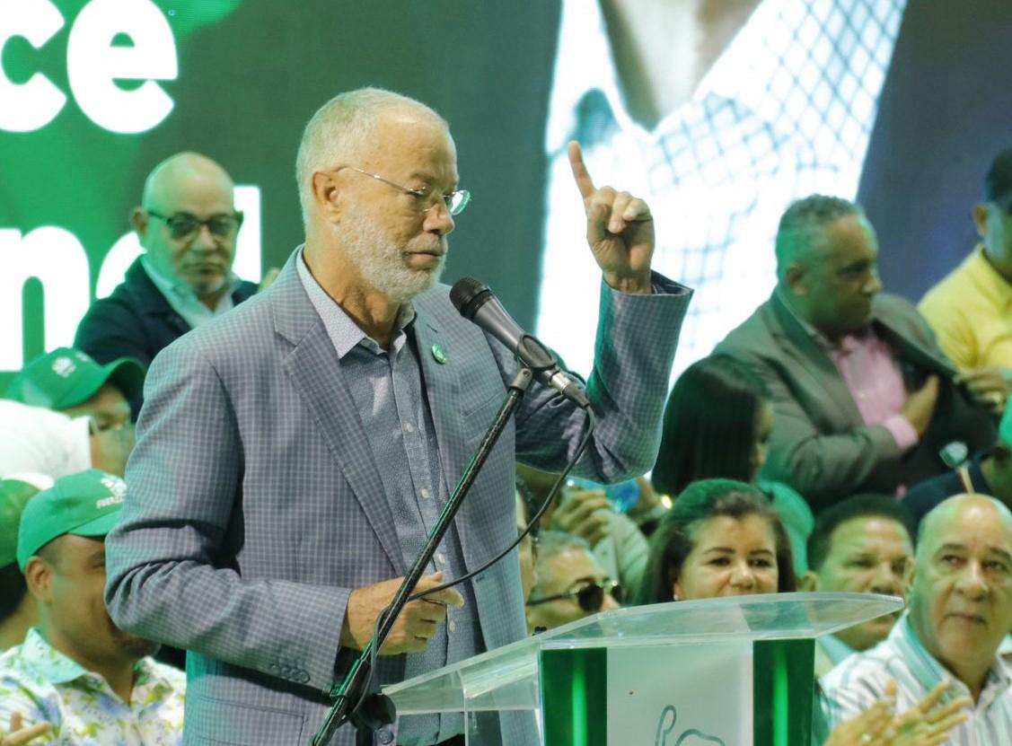 Exgobernador de Santiago reta a Abinader: “Le doy las direcciones para que investigue”*