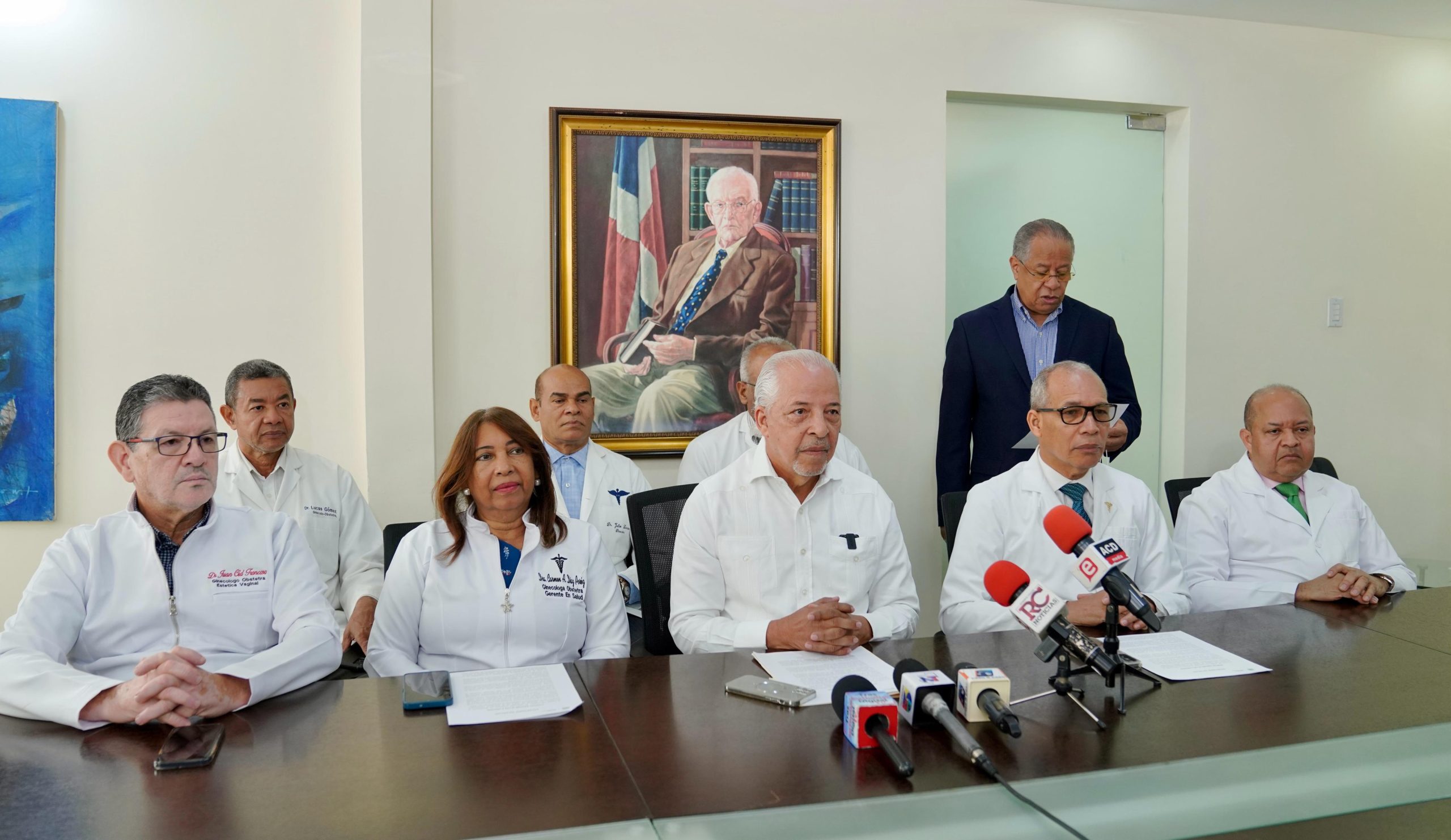 Fuerza del Pueblo exige intervención inmediata del Hospital Salvador Gautier ante su colapso