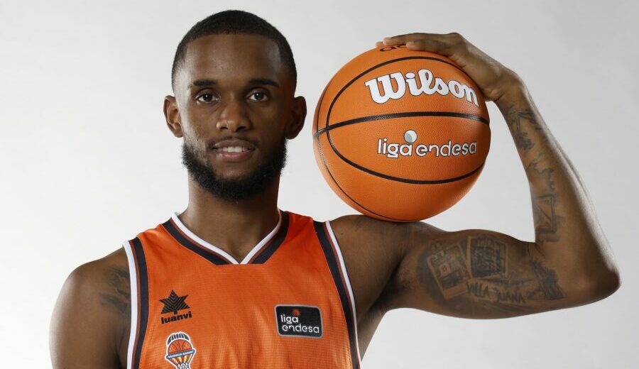 Escolta dominicano del Valencia basket Jean Montero fue elegido en España como Mejor Jugador del mes (MVP)