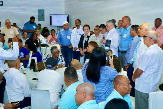 Miguel Vargas expresa que en últimos cuatros años ha habido un retroceso en calidad de vida de los dominicanos