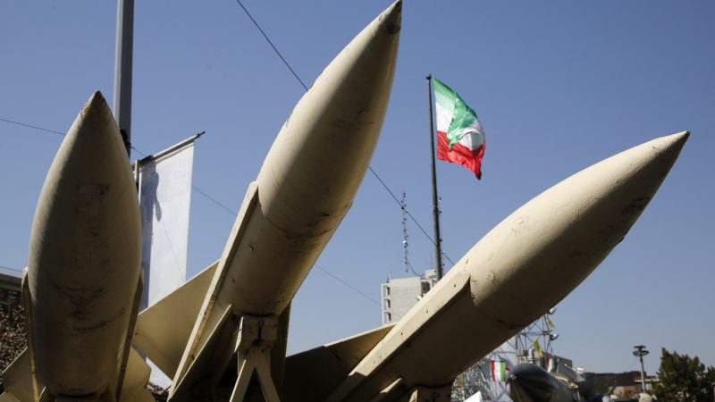 Irán asegura EE. UU. con su actitud hostil hacia ellos los está obligando a irse por camino armas nucleares