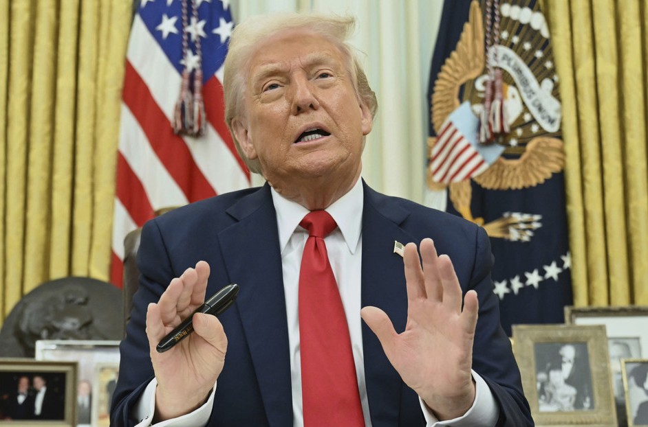 Trump manifiesta que no desea imponer sanciones a Rusia y dice confiar en la palabra de Putin