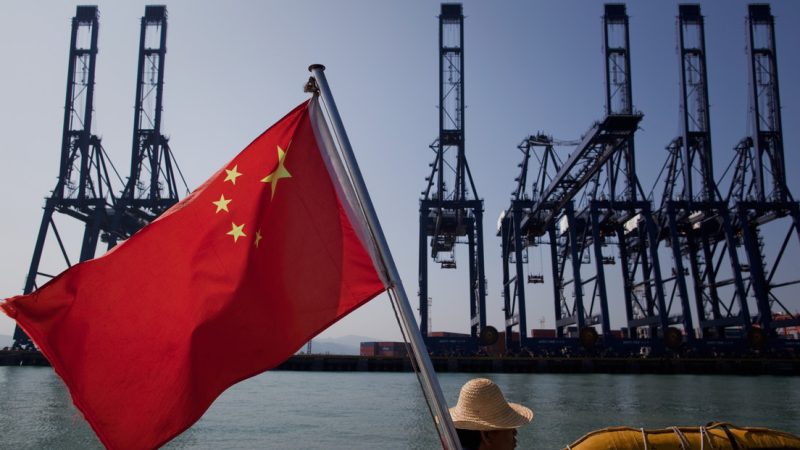 China se la devuelve a EE. UU. le colocará tarifas adicionales de 34% a productos de esa nación