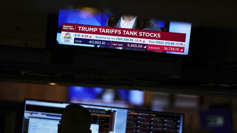 Se desploma otra vez Wall Street por contrataque comercial de China a productos de EE. UU