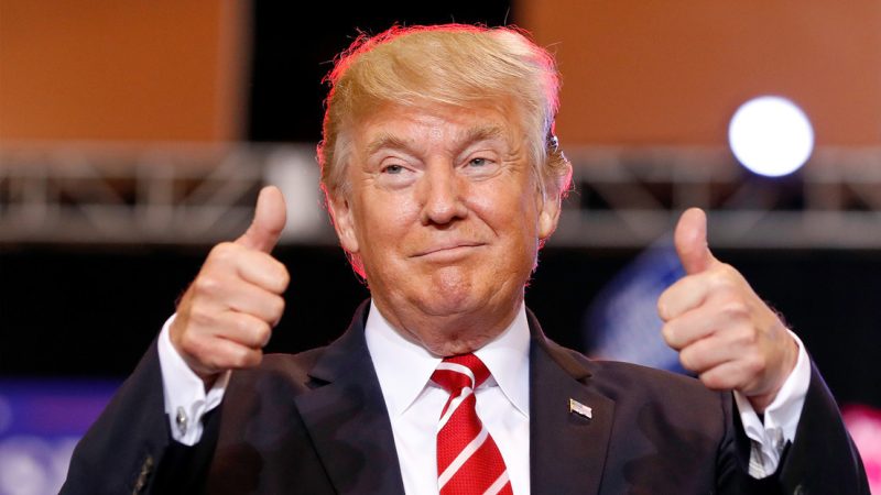 Trump afirma EE. UU. se está haciendo más rico con billones y billones de dólares que recibe vía los aranceles