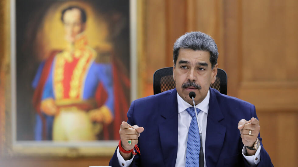 Nicolás Maduro demanda de Bukele entrega de venezolanos deportados a  El Salvador por EEUU.