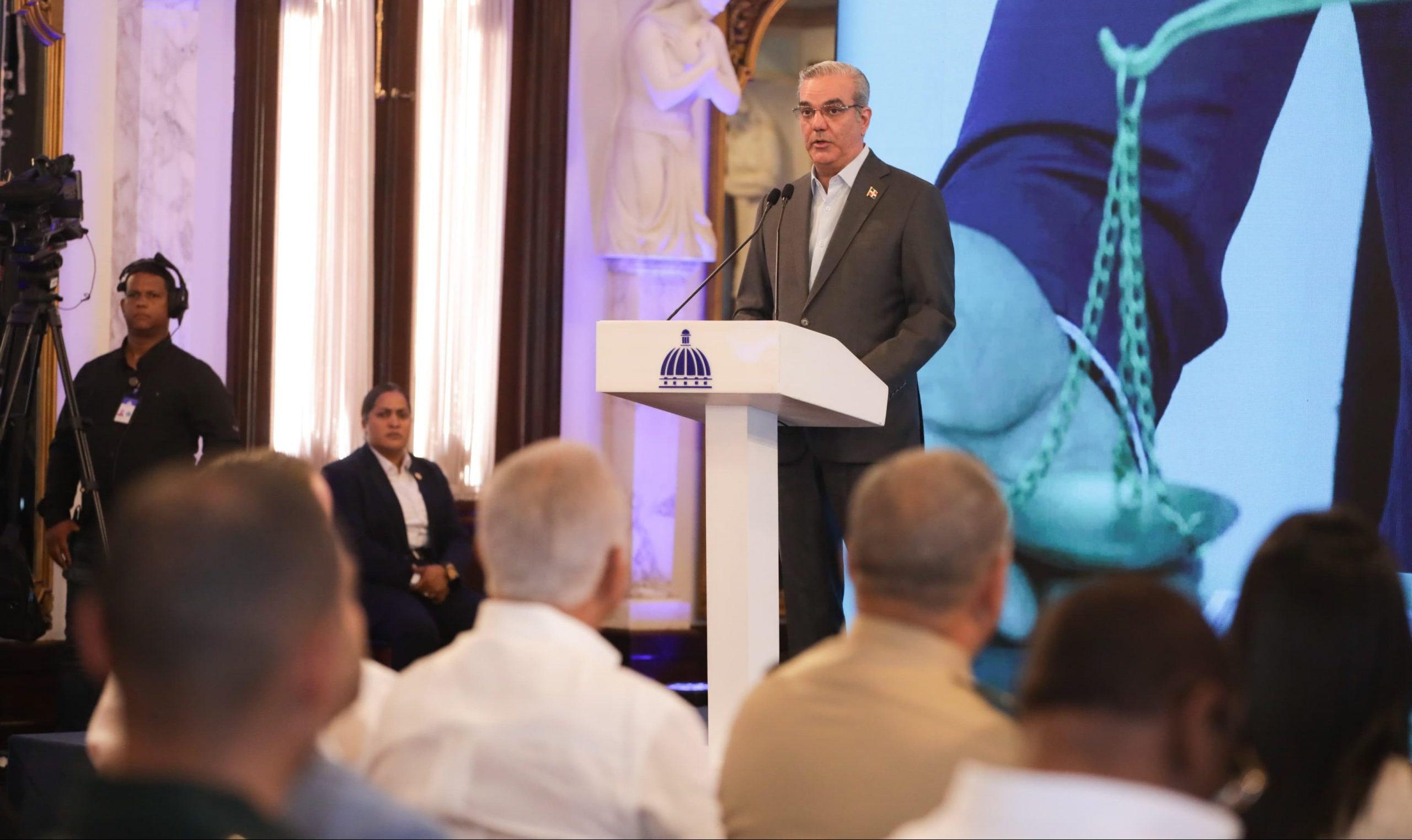 Abinader dice que la economía de RD seguirá siendo la primera en crecimiento económica de la América Latina, pese a problemas internacionales