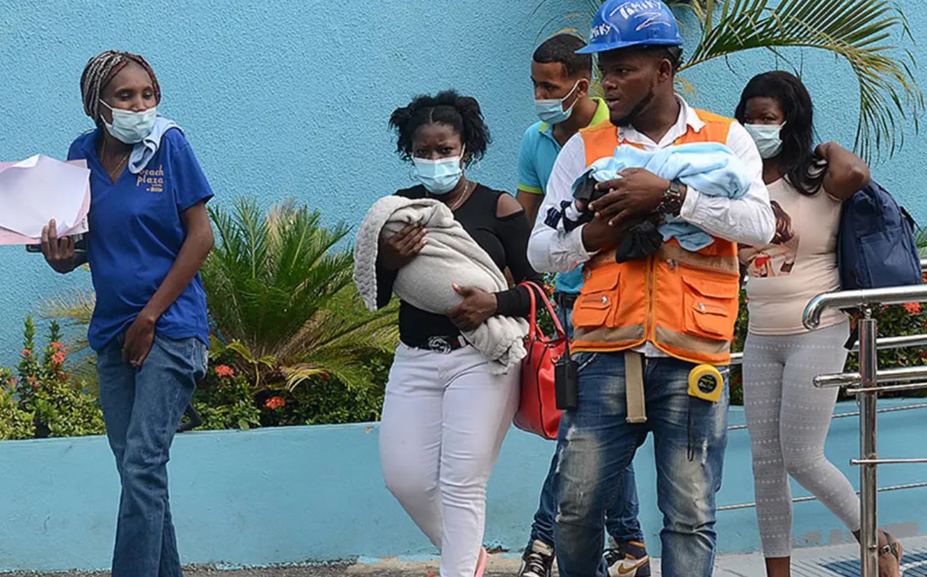 Se reduce afluencia de parturientas haitianas a hospitales de República Dominicana