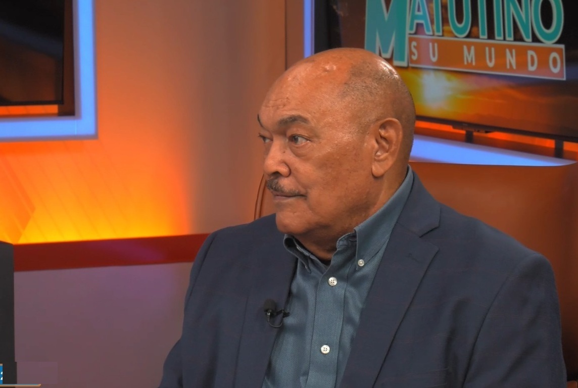 Ramón Alburquerque justifica dejadez del gobierno y le carga el dado a Leonel y a Danilo de la llegada ilegal de haitianos