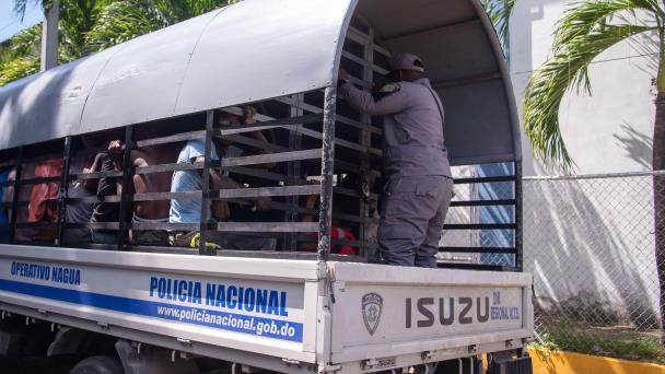 Haití exige a embajador quisqueyano respetar migrantes ilegales haitianos