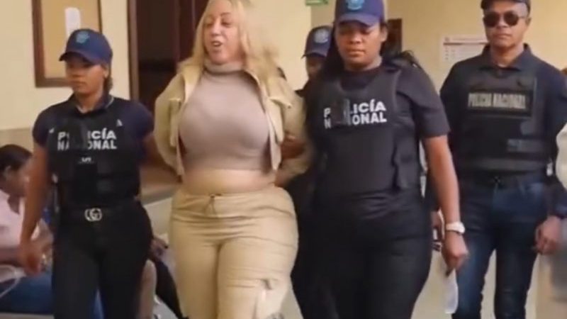 Comunicadora *La Tora» queda en libertad después de haber sido detenida por la Policía Nacional