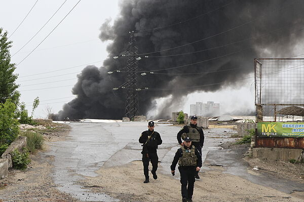 Por supuesto bombardeo ejecutado por drones de Ucrania cierran varios aeropuertos en Rusia