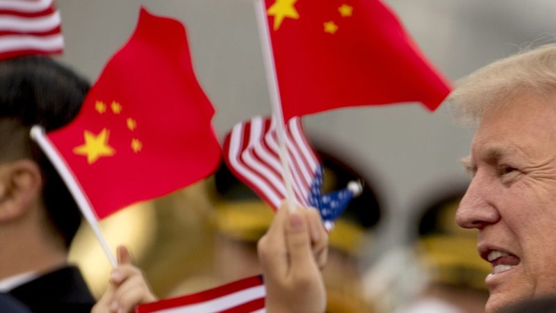 Trump afirma que salvó la economía de China mediante acuerdo comercial