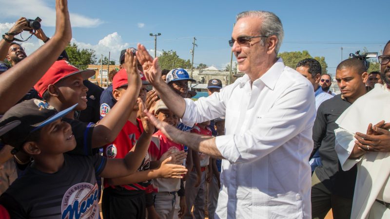 Presidente Abinader estará este fin de semana en una reunión en San Cristóbal e inaugurará el malecón de Samaná