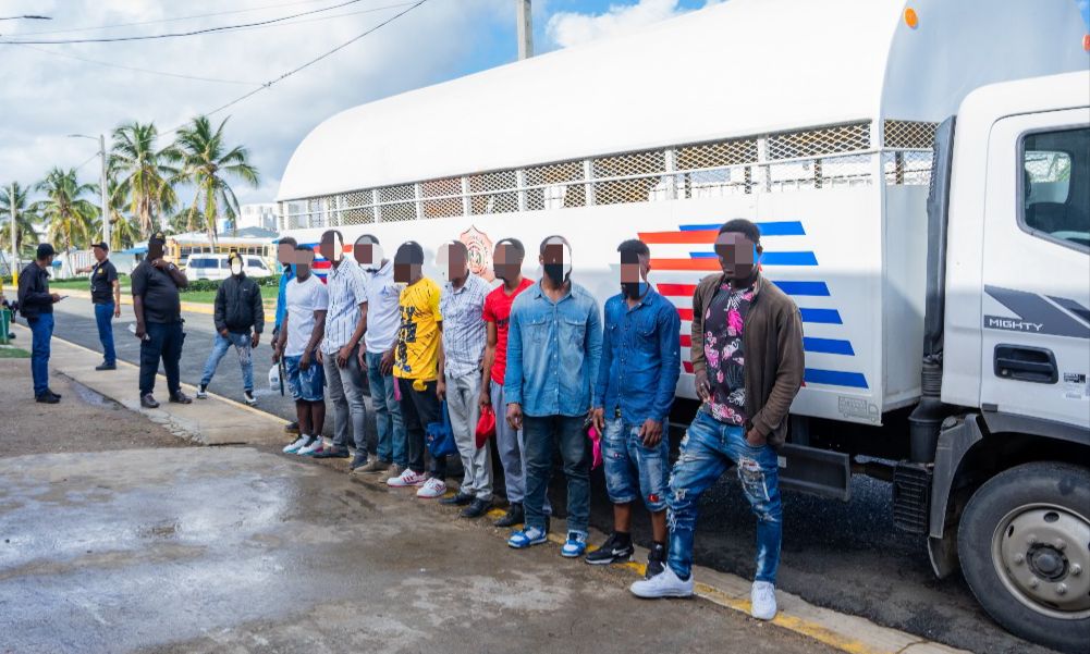 La DGM apresa 1295 haitianos ilegales y manda para Haití a otros 1161