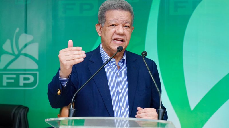 Leonel Fernández llama a reflexionar sobre el Proyecto de Ley de Libertad de Expresión y Medios Audiovisuales