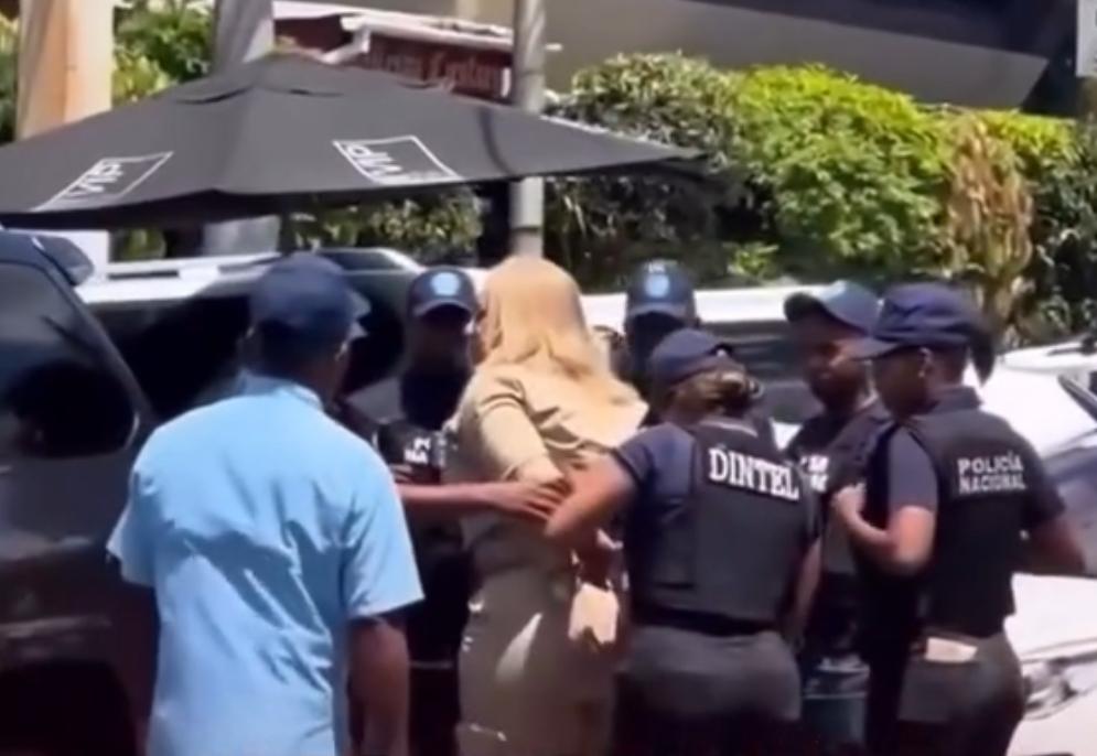 Por negarse a participar en una audiencia Policía Nacional apresa a comunicadora Claudina Pérez(La Tora)