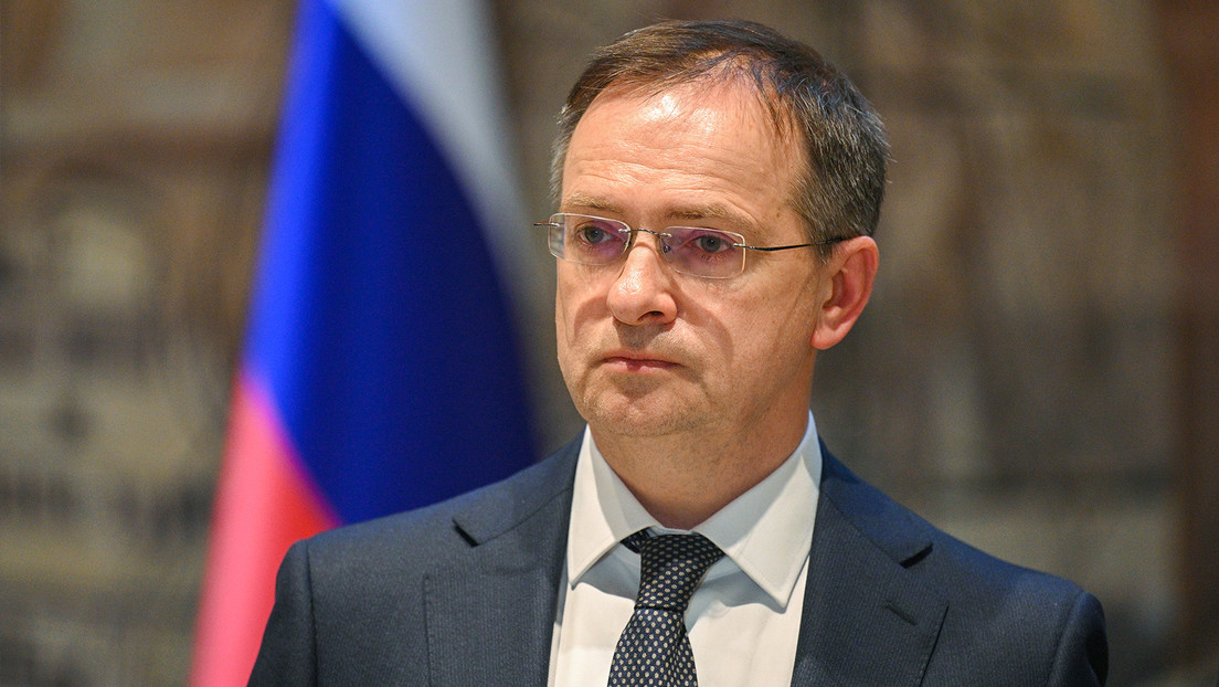 Líder delegación rusa, Vladímir Medinski informa Rusia le entrega a Ucrania memorándum sobre como lograr la paz