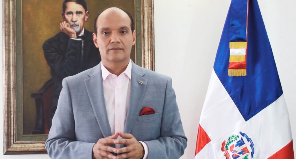 Ramfis Domínguez le recuerda al papá León XIV inmigración ilegal haitiana es una carga insostenible para RD