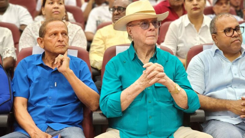 Hipólito Mejía mueve militancia del PRM en apoyo a su hija Carolina Mejía