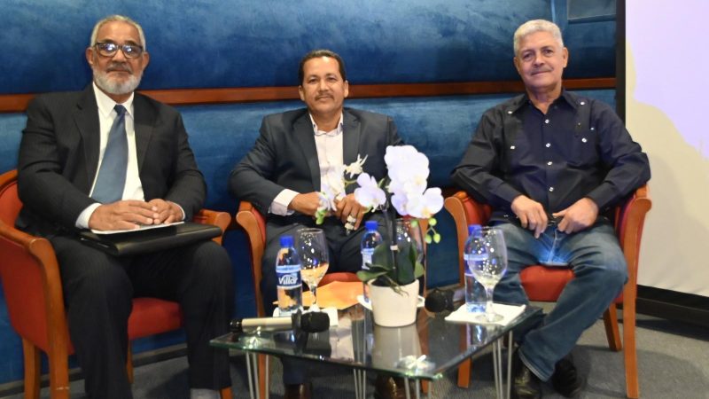 Analizan en el IGLOBAL fortalezas y desafíos de la Ley de Agua en la República Dominicana