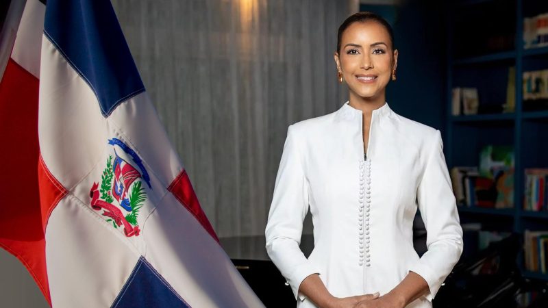 Diputada FP Selinée Méndez propone proyecto de resolución que insta a incluir la enseñanza obligatoria de la Constitución en todos los centros educativos