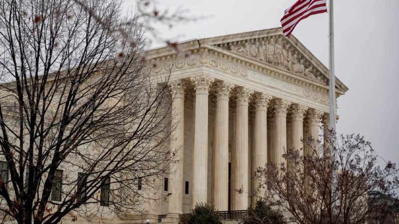 Tribunal Supremo EE.UU. decide respaldar deseo de Trump de no dar ciudadanía por derecho de nacimiento