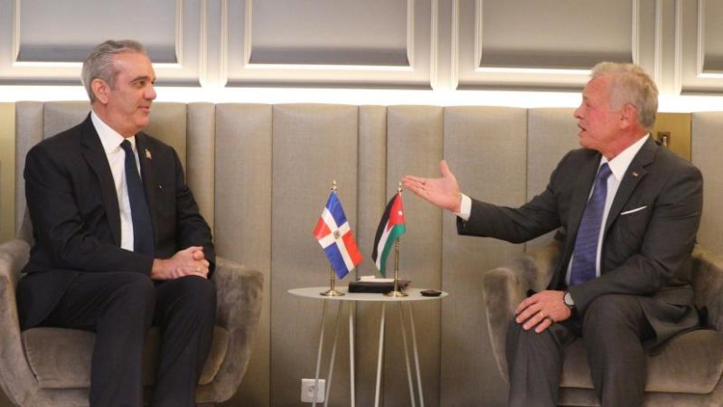 Abinader sostiene reunión bilateral con el rey de Jordania y abordan temas de interés para ambas naciones