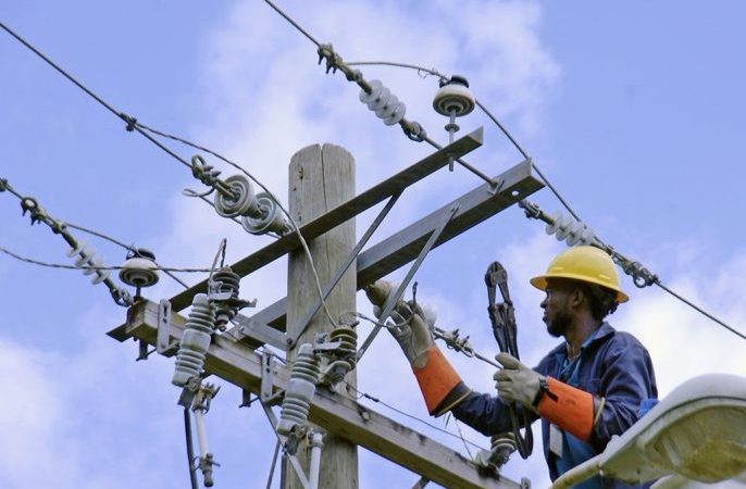 Gobierno dominicano destinó 500 millones de dólares para financiar operaciones sector eléctrico