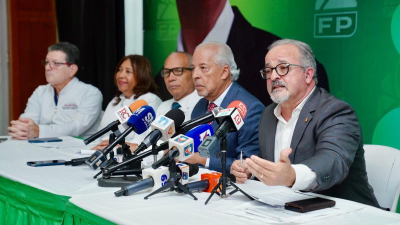 FP responde a Abinader: “Hay que intervenir Senasa; usted recibió un sistema estable que está quebrando”*