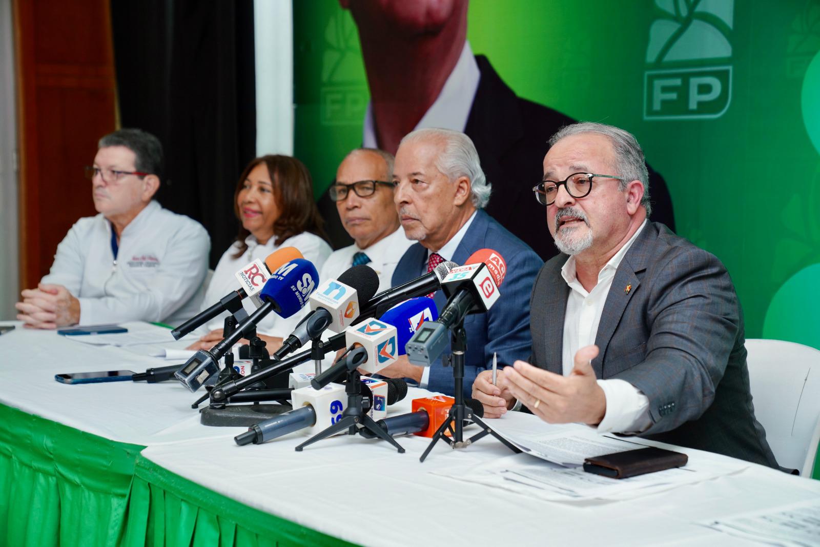 FP responde a Abinader: “Hay que intervenir Senasa; usted recibió un sistema estable que está quebrando”*