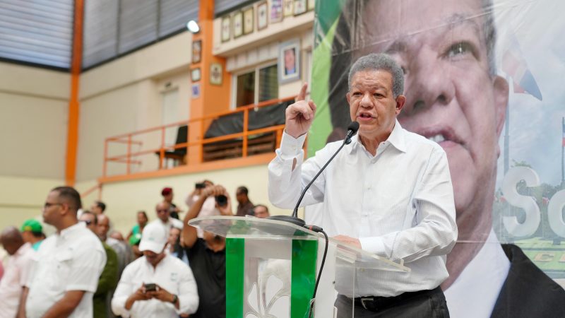 Leonel Fernández asegura que el país ha retrocedido “al siglo XIX” bajo el gobierno del PRM*