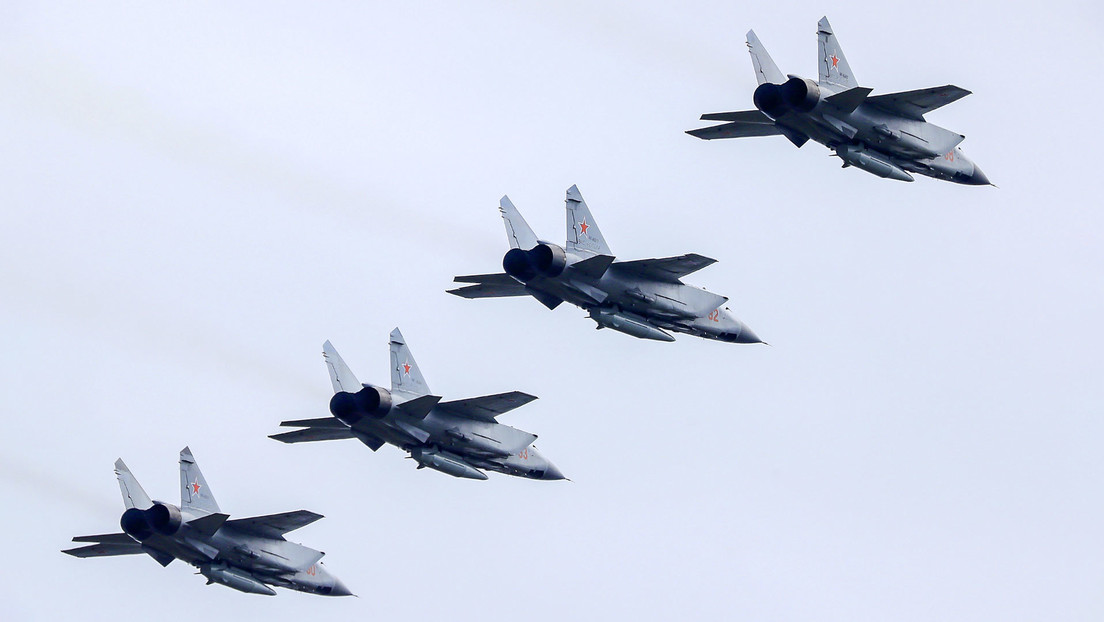 Misiles hipersónicos rusos golpean aeródromos militares de Ucrania