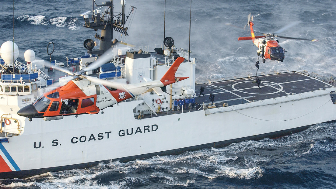 EE.UU. ordena desplegar un crucero de misiles y un submarino nuclear al sur del Caribe