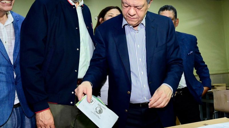 Elecciones internas de la Fuerza del Pueblo registran participación masiva; Leonel la define como “demostración contundente”