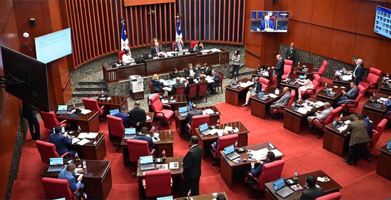 Senado RD aprobó ley para uso energía renovable en edificios