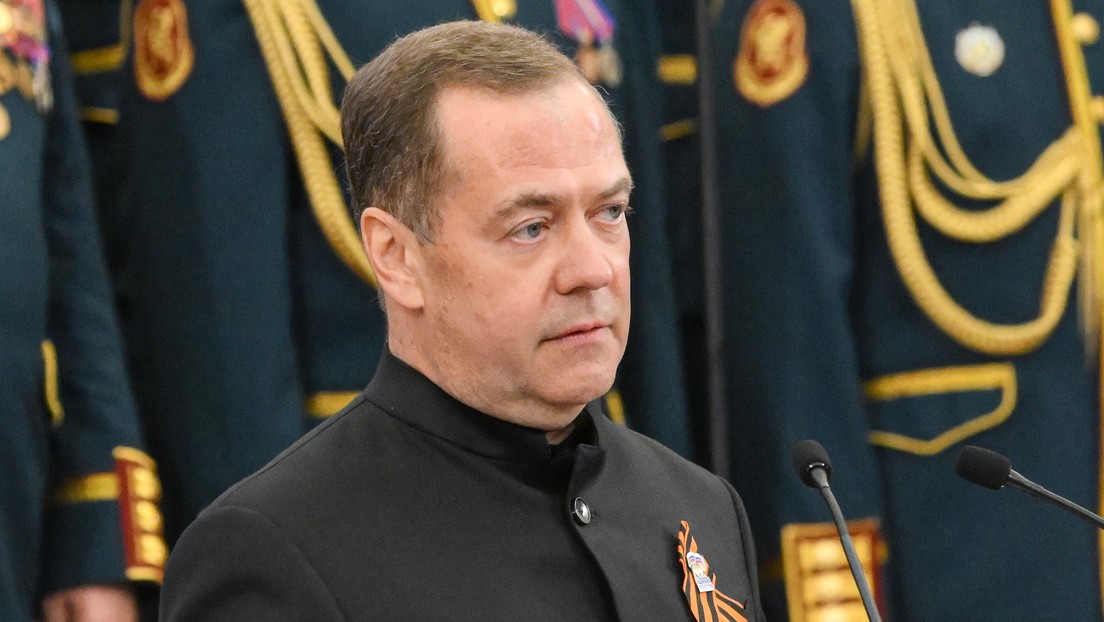 Ex presidente ruso Dimitri Medvédev asegura Rusia puede usar armas que ningún refugio protegía a Zelenski