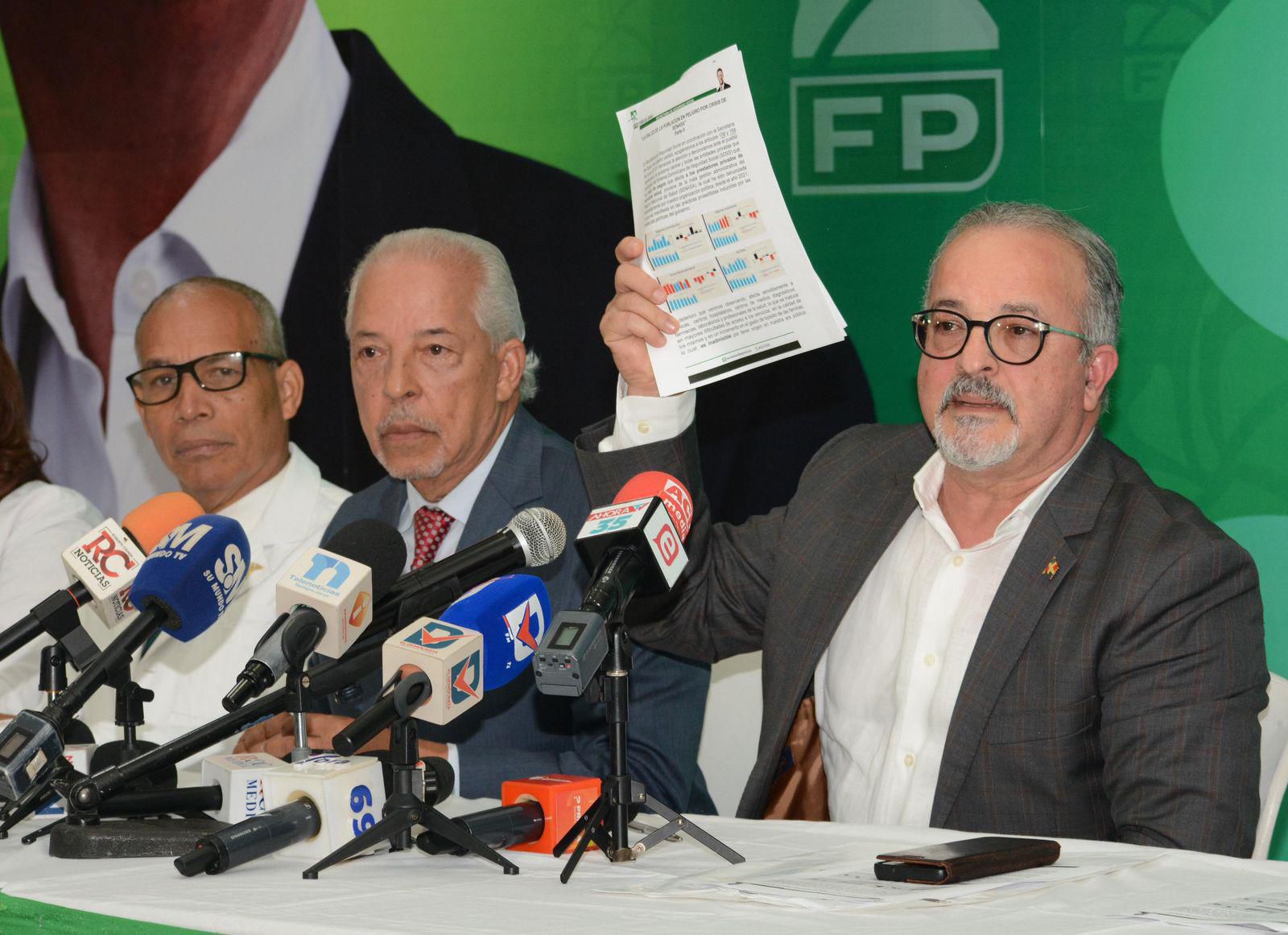 Crítica manejo oficial de Senasa e Instituto de Riesgos Laborales