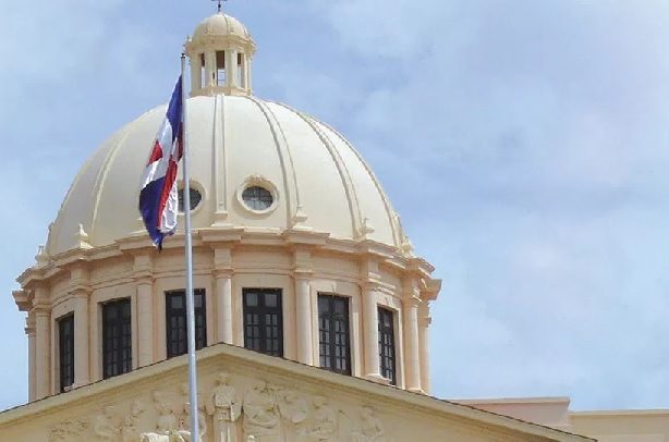 Presidente hace cambios en los mandos de la Armada de la RD