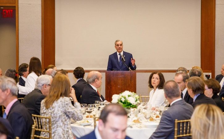 Presidente Luis Abinader asegura RD avanza hacia un futuro de prosperidad