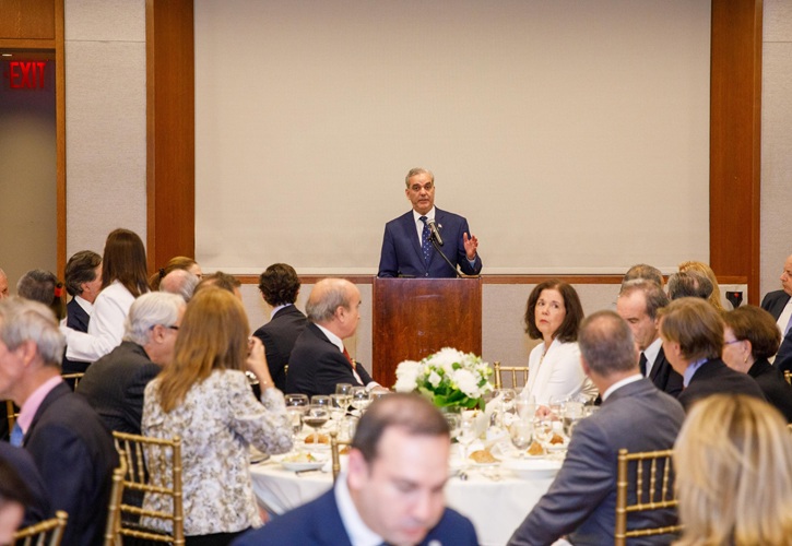Presidente Luis Abinader asegura RD avanza hacia un futuro de prosperidad