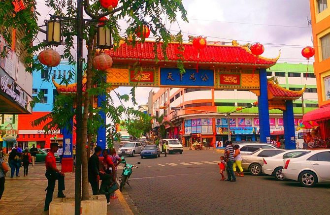 Rosa NG dice existen temores en comunidad china por cierre de negocios