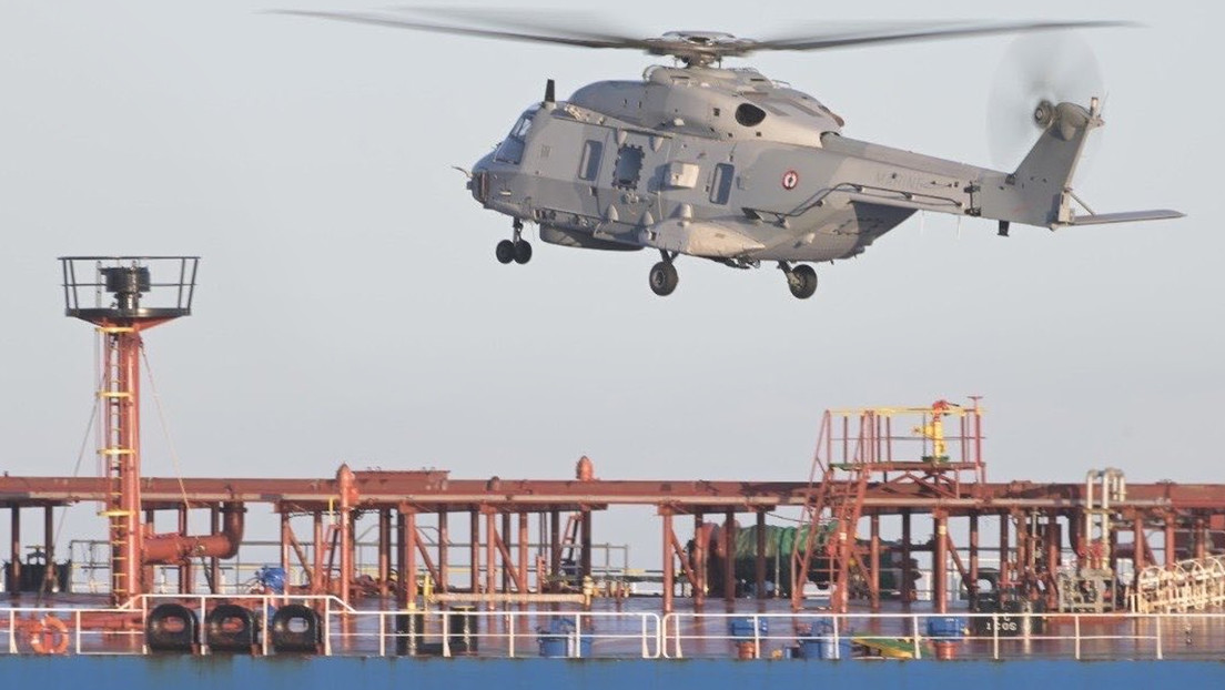 Francia captura buque petrolero en aguas del mar mediterráneo