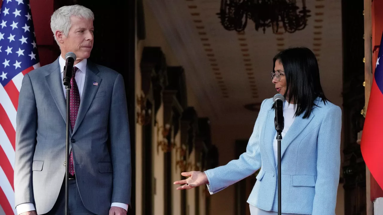 La estrategia de EEUU: petróleo venezolano como dique al influjo de China