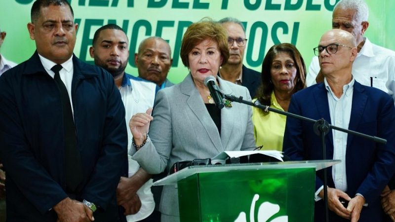 Fuerza del Pueblo considera la educación languidece pese a 1.4 billones gasta el PRM