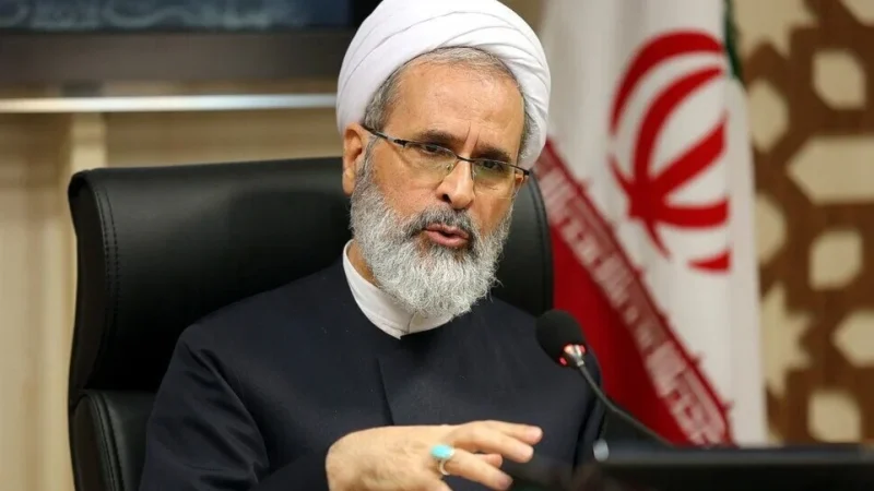 Irán nombra a Ali Reza Arafi para el consejo de liderazgo de transición