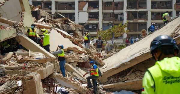 Aumenta a 3.342 fallecidos en Venezuela por terremotos