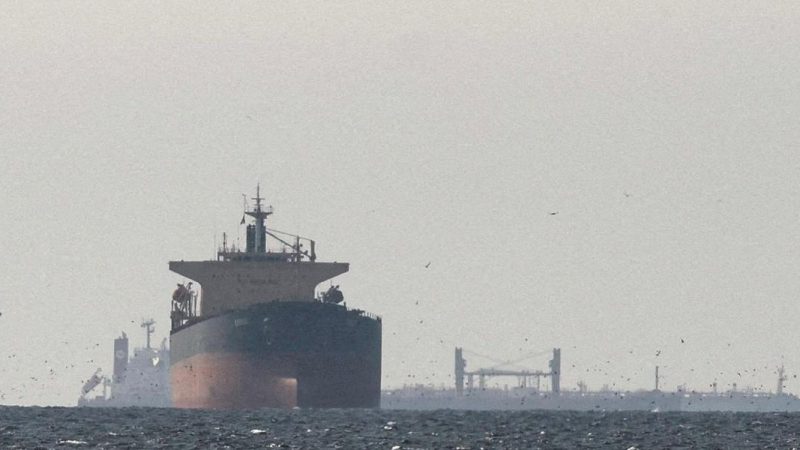 Irán advierte que responderá a los buques que no respeten las rutas establecidas en el estrecho de Ormuz